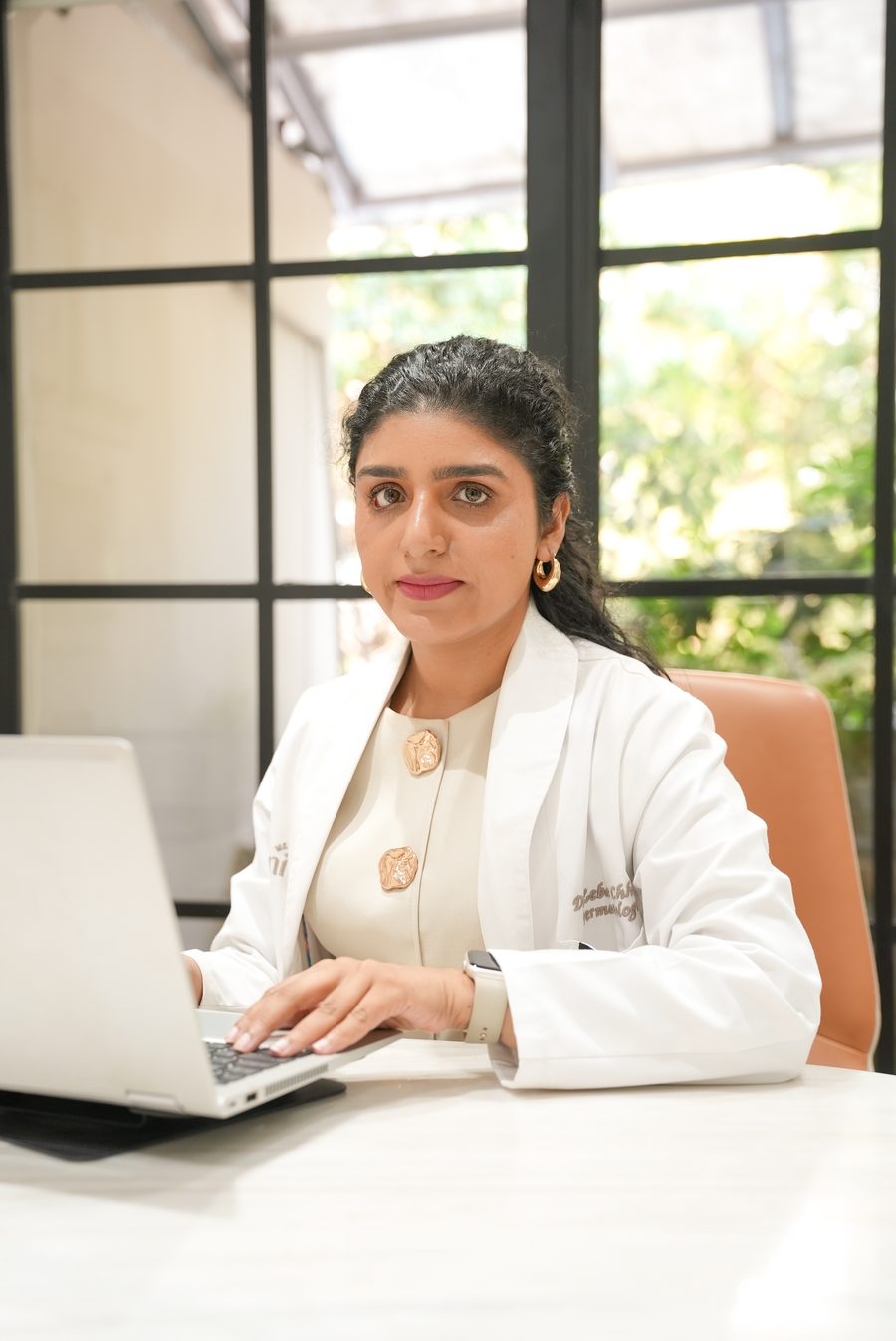 Dr. Zeba Chhapra, MBBS DDVL – Founder & Medical Director of Serenity Med Aesthetics, Bandra West, Mumbai